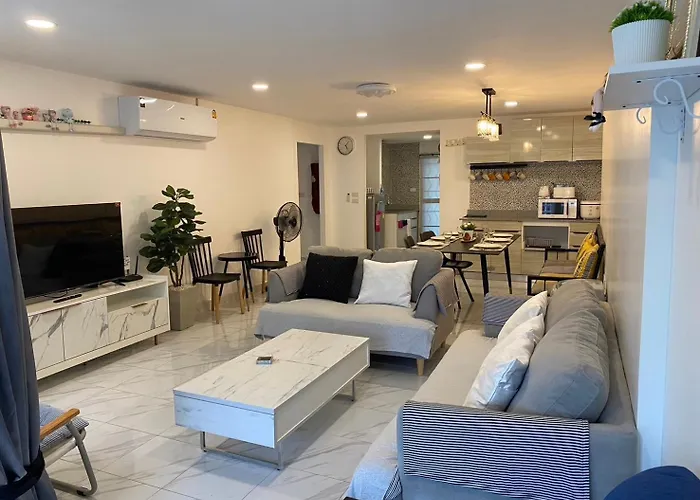 2 Beds Front Beach
