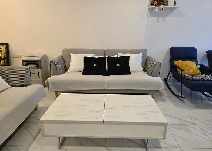 2 Beds Front Beach