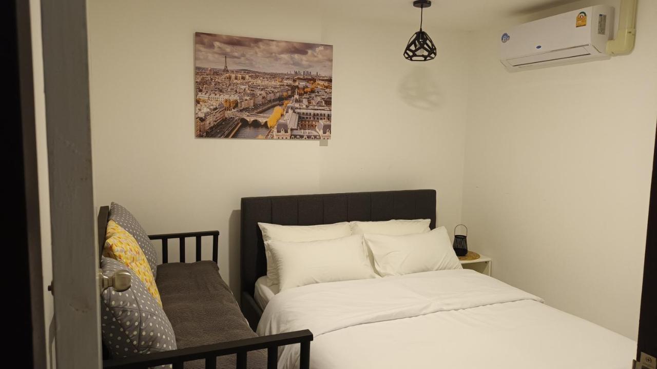 2 Beds Front Apartment *