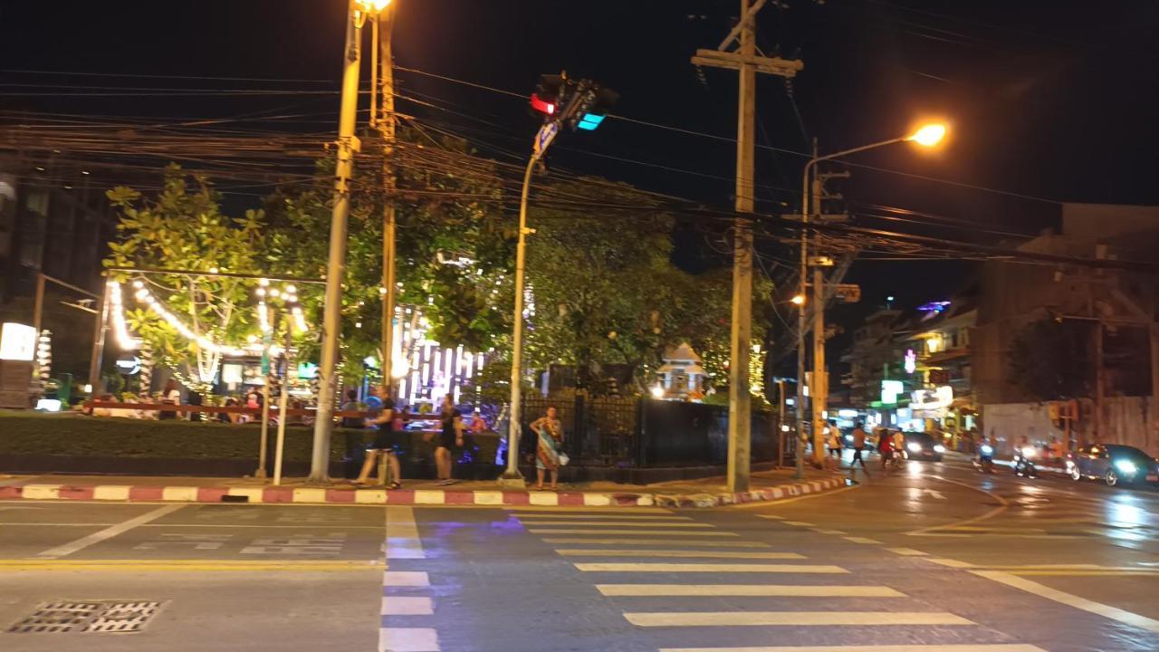 2 Beds Front Apartment Jomtien Beach
