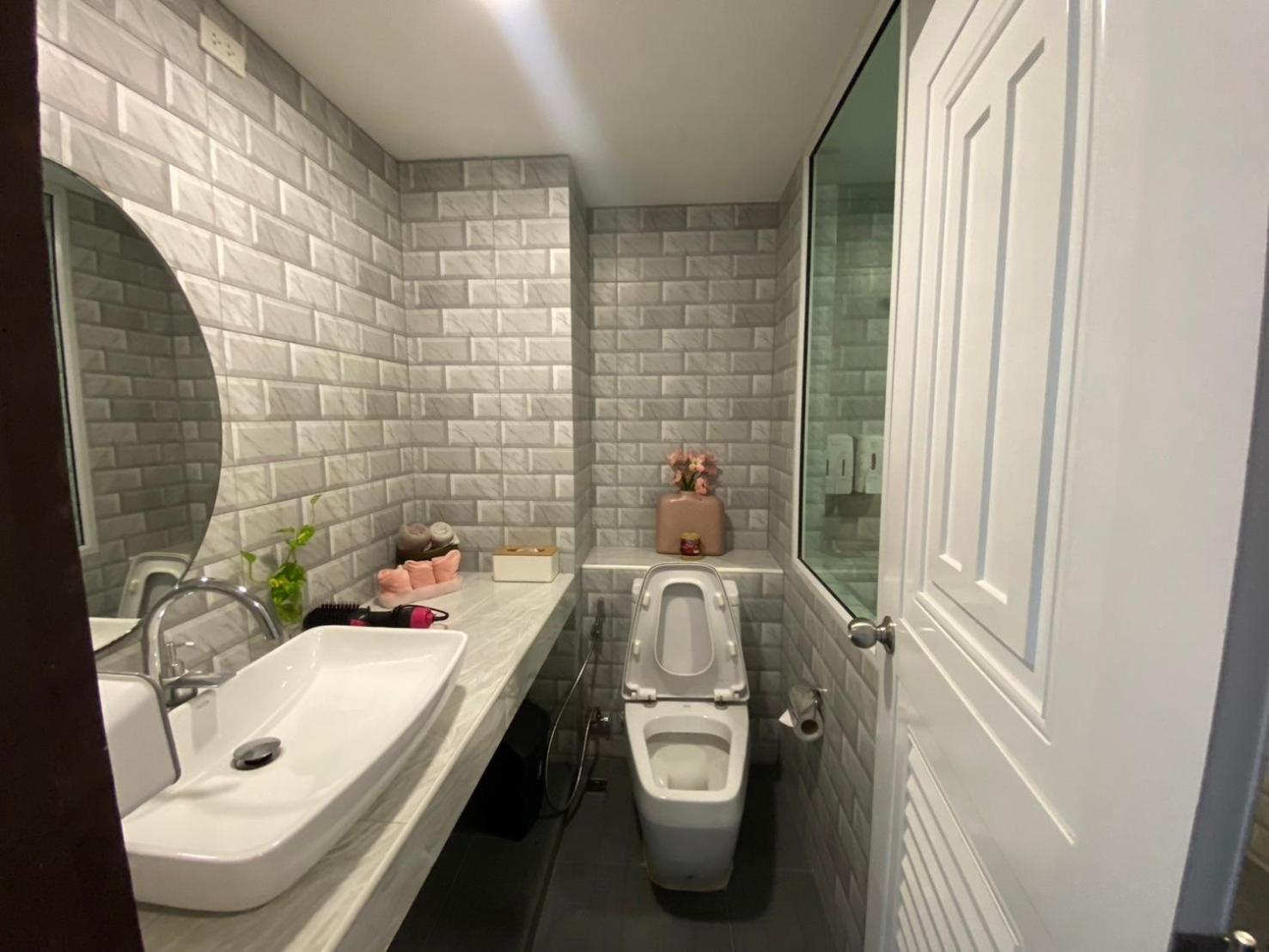 2 Beds Front Apartment