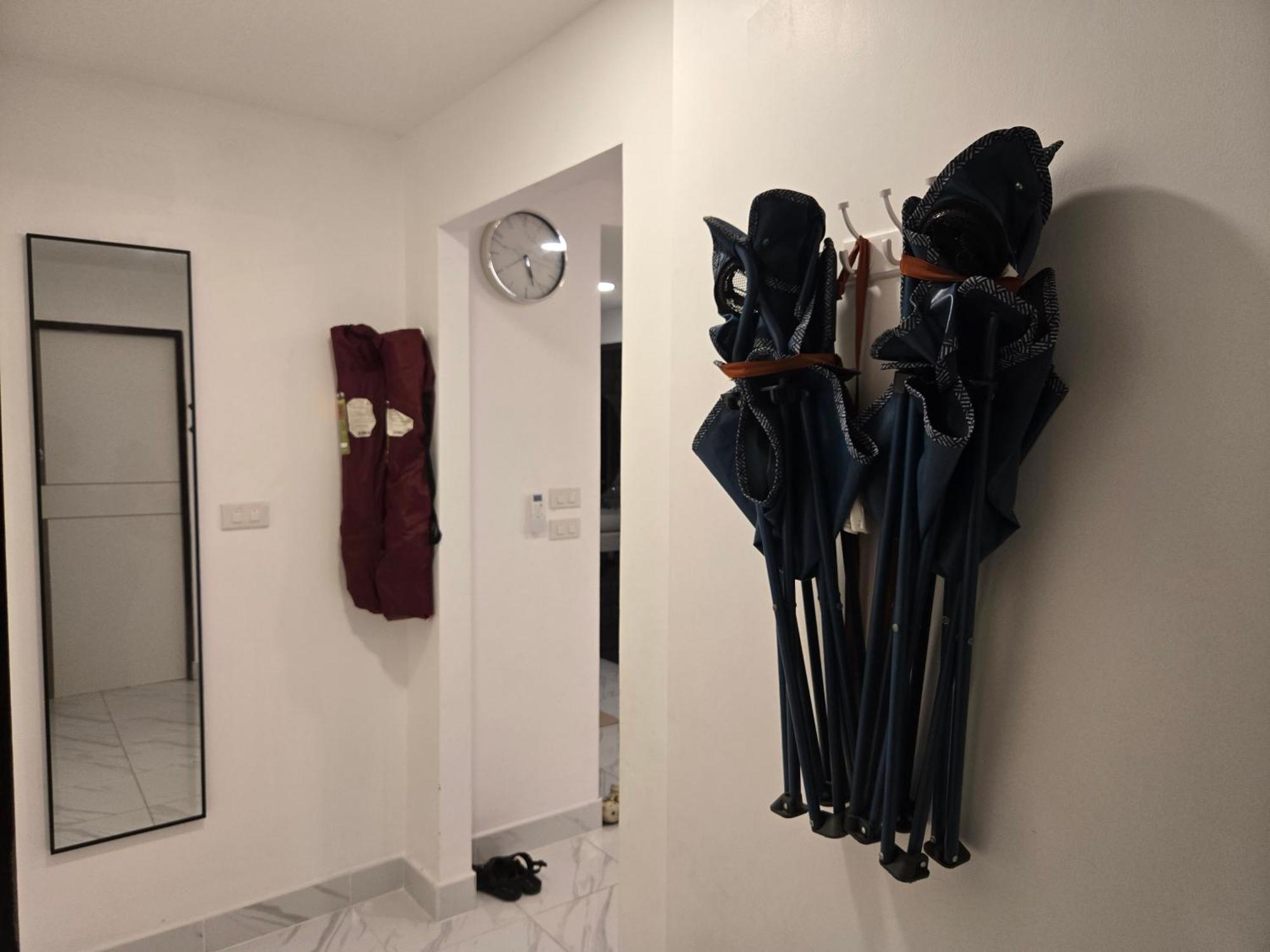 2 Beds Front Apartment *