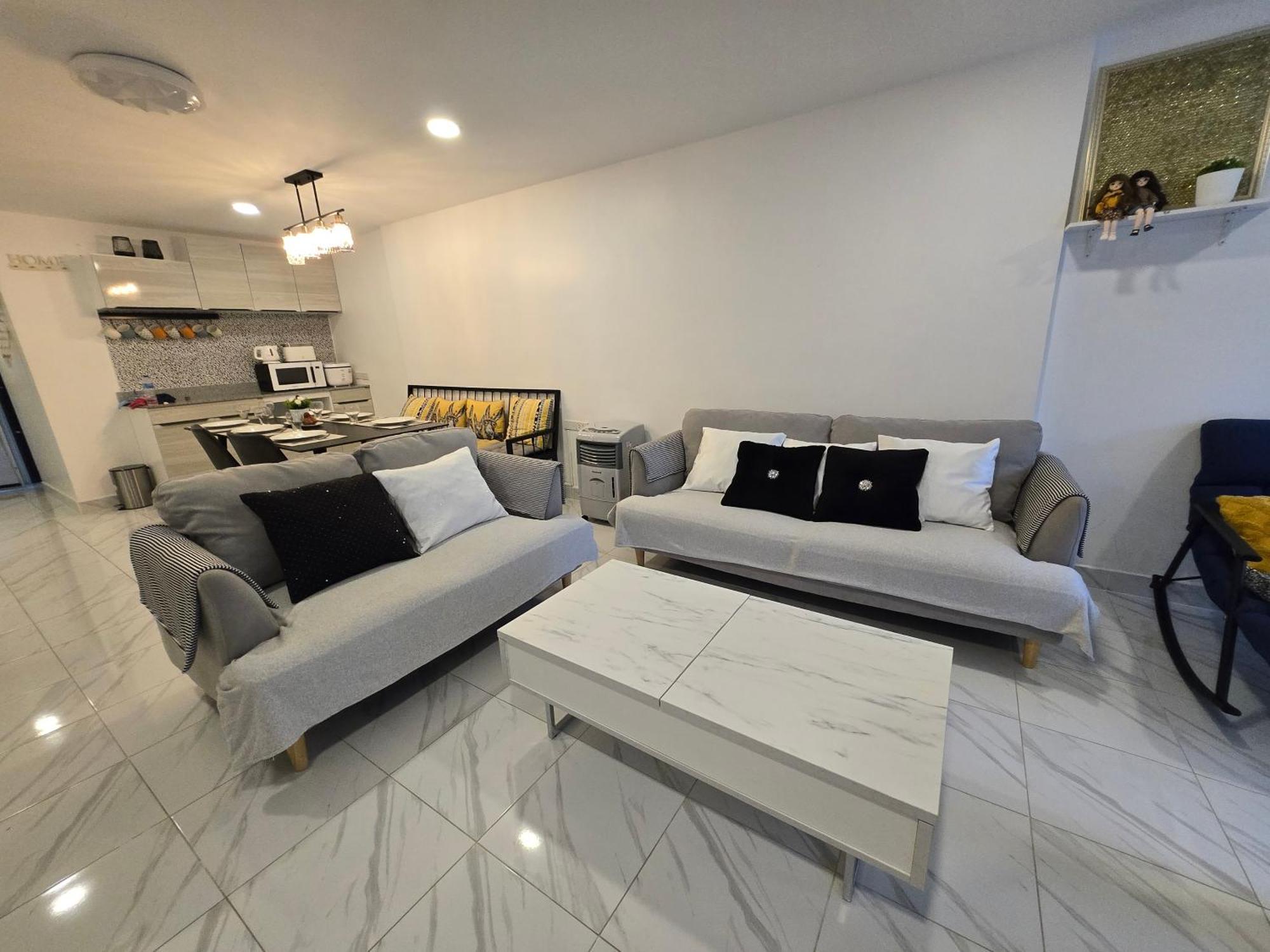 Apartment 2 Beds Front Jomtien Beach